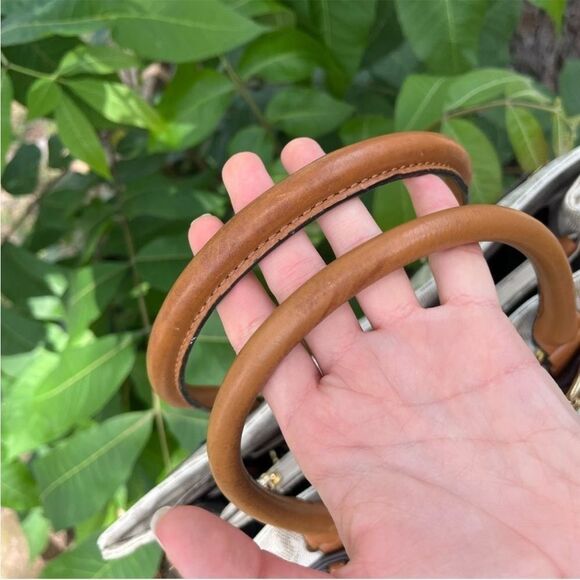 MICHAEL KORS Signature Tan Jet Set Hamilton Selma Raven Shoulder Bag - Picture 3 of 11